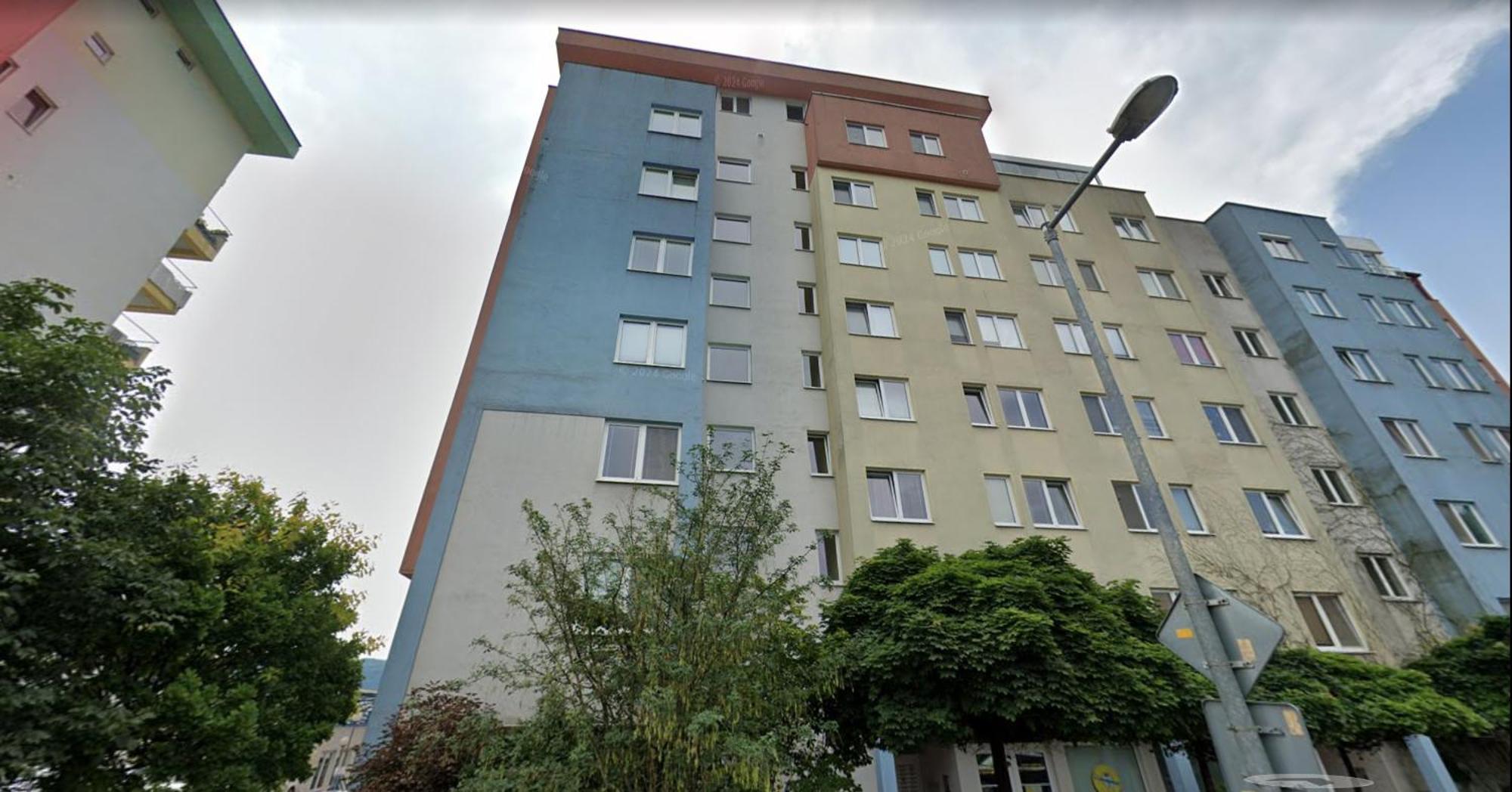 Alure Residences 3 & 24H Self Check-In, Parking In The Garage In The Apartment Building Included, New Building, Terrace, Green Location With A Forest Park With A Lake, Children'S Playground Банска бистрица Екстериор снимка